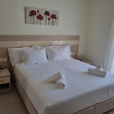 Chrysanthe'S Apartments No2 Poros Town Ngoại thất bức ảnh