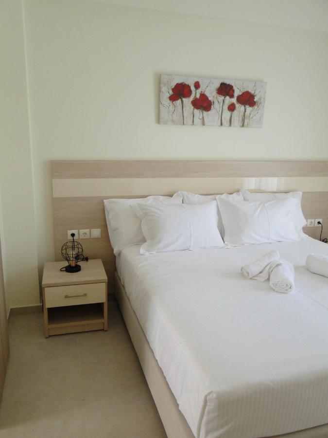 Chrysanthe'S Apartments No2 Poros Town Ngoại thất bức ảnh