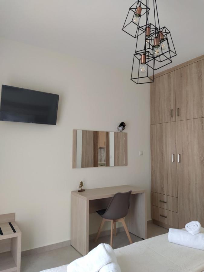 Chrysanthe'S Apartments No2 Poros Town Ngoại thất bức ảnh