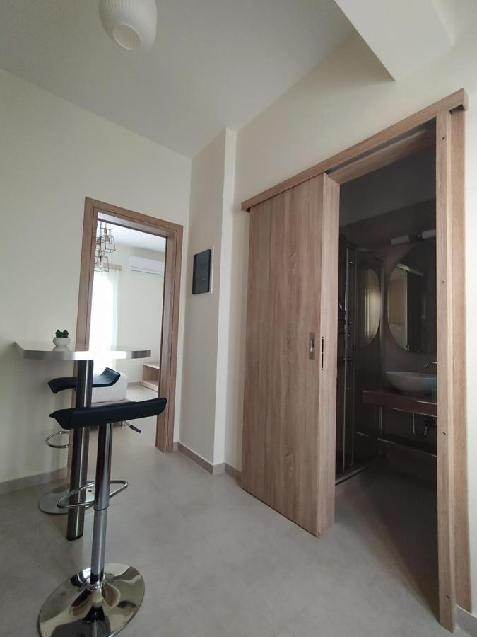 Chrysanthe'S Apartments No2 Poros Town Ngoại thất bức ảnh